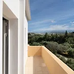 Olive Grove Ferienhaus *